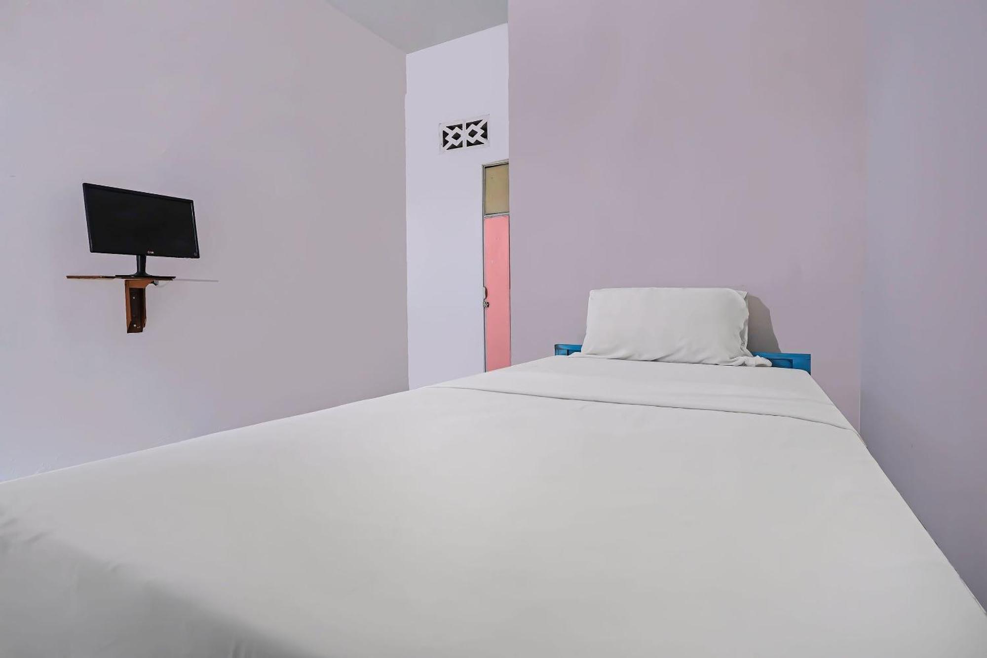 Spot On 92421 City Kost Syariah Pangkal Pinang Bagian luar foto