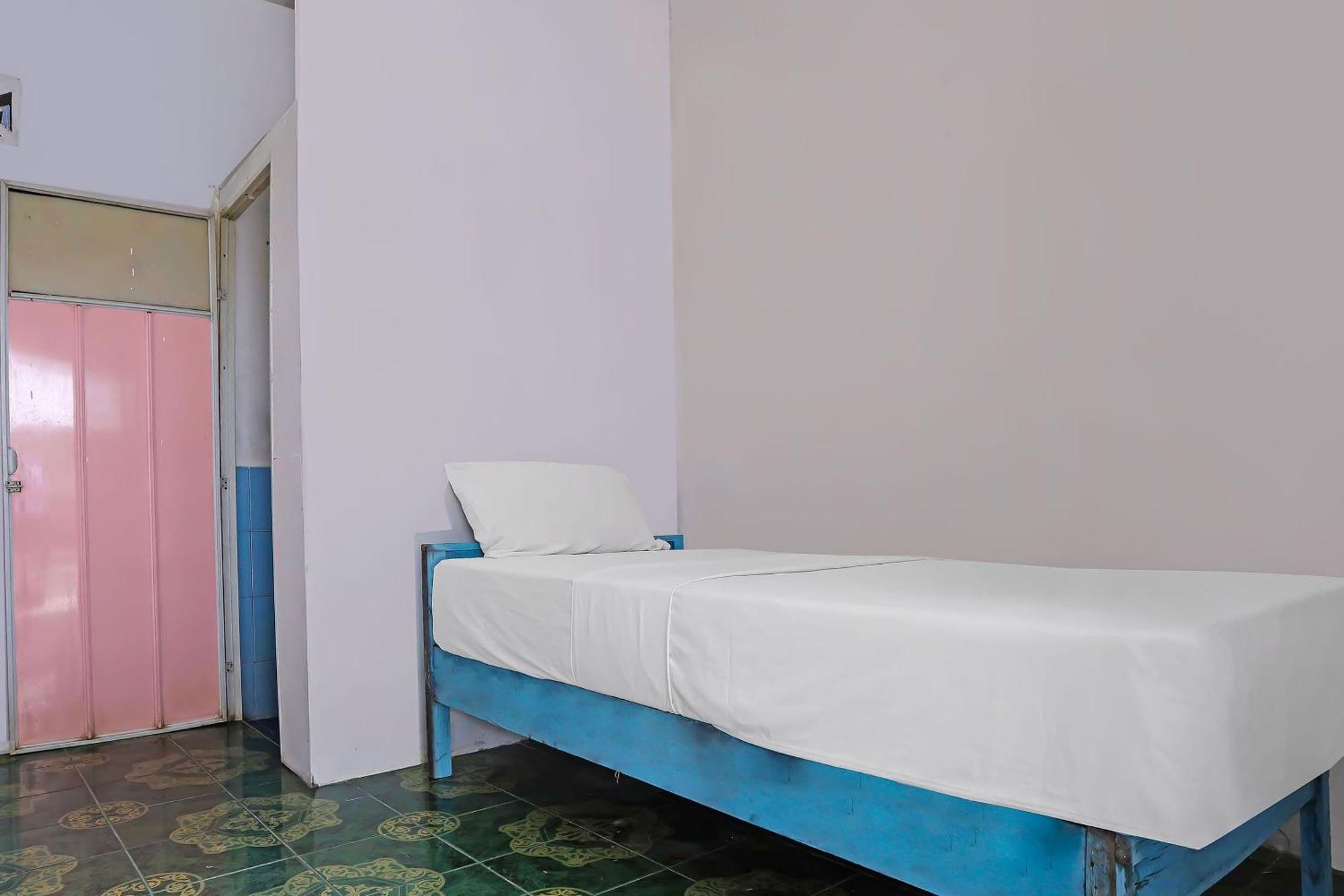 Spot On 92421 City Kost Syariah Pangkal Pinang Bagian luar foto