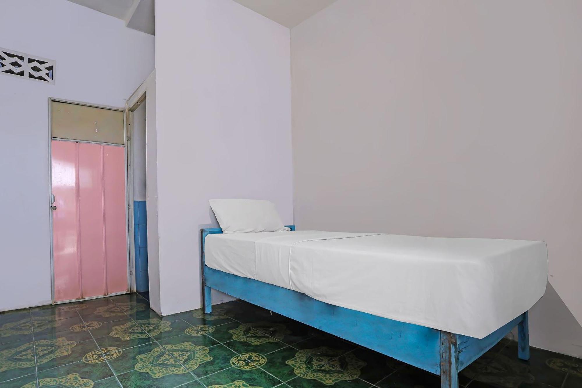 Spot On 92421 City Kost Syariah Pangkal Pinang Bagian luar foto